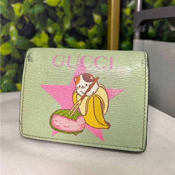 Gucci 2022 Star Bananya Compact Wallet - Picture 1 of 11